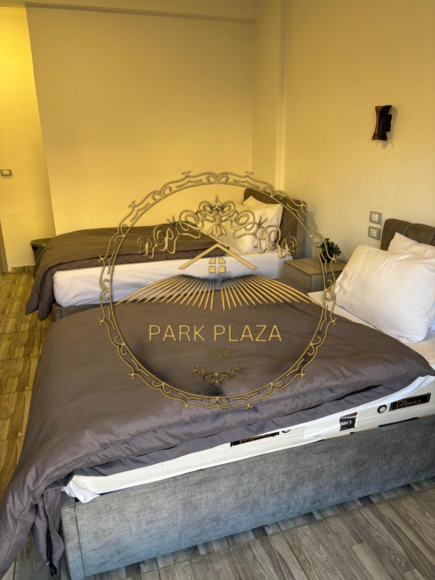 New Park Plaza