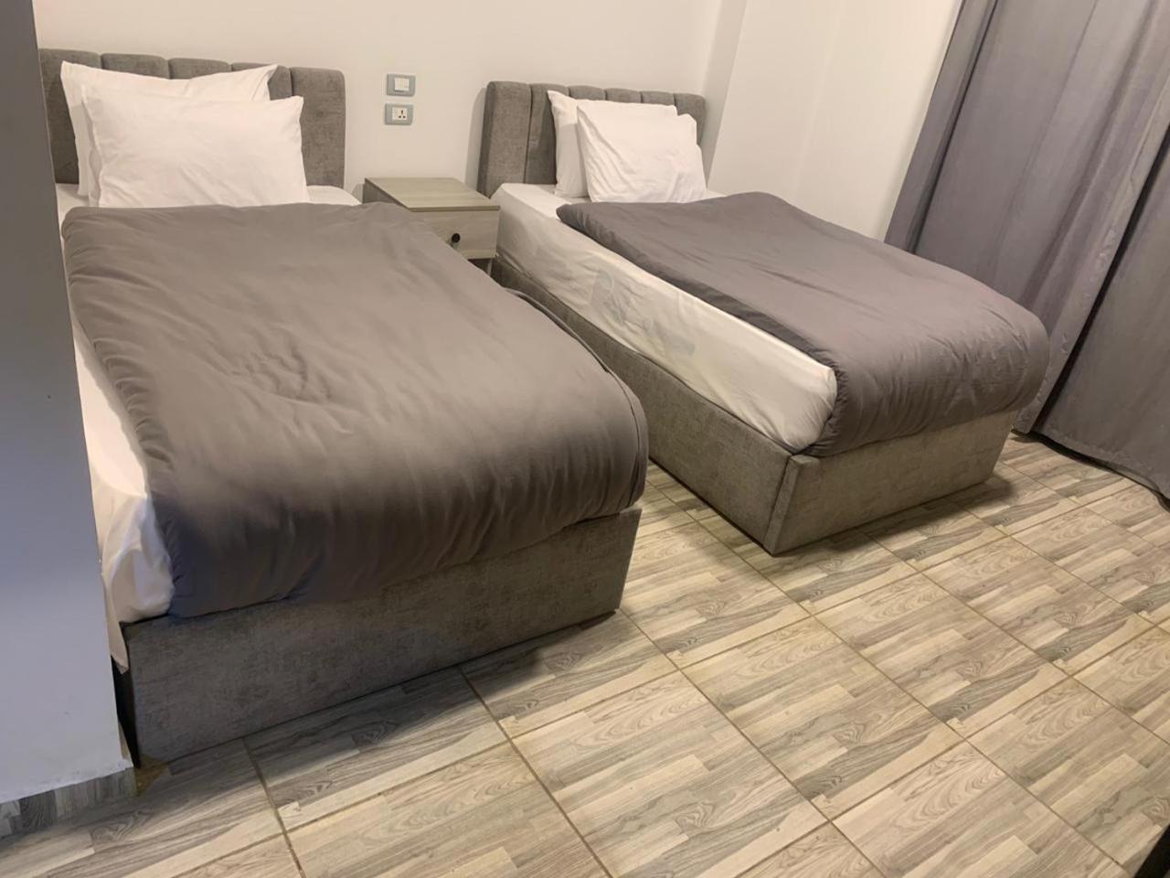 New Park Plaza Hotel 3*