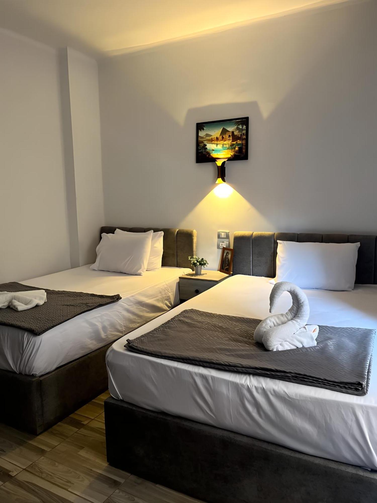 New Park Plaza 3*